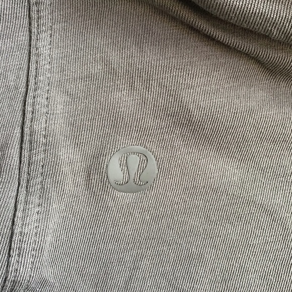 Lululemon Tie Olive Green Crop Top (S) - Picture 3 of 3